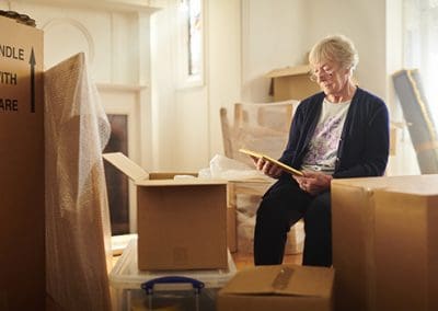 7 Tips for Moving a Senior Loved One into Memory Care This Winter