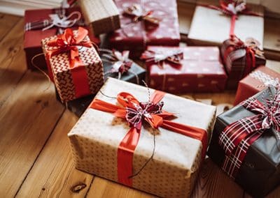 5 Holiday Gift Ideas for Seniors Living with Dementia