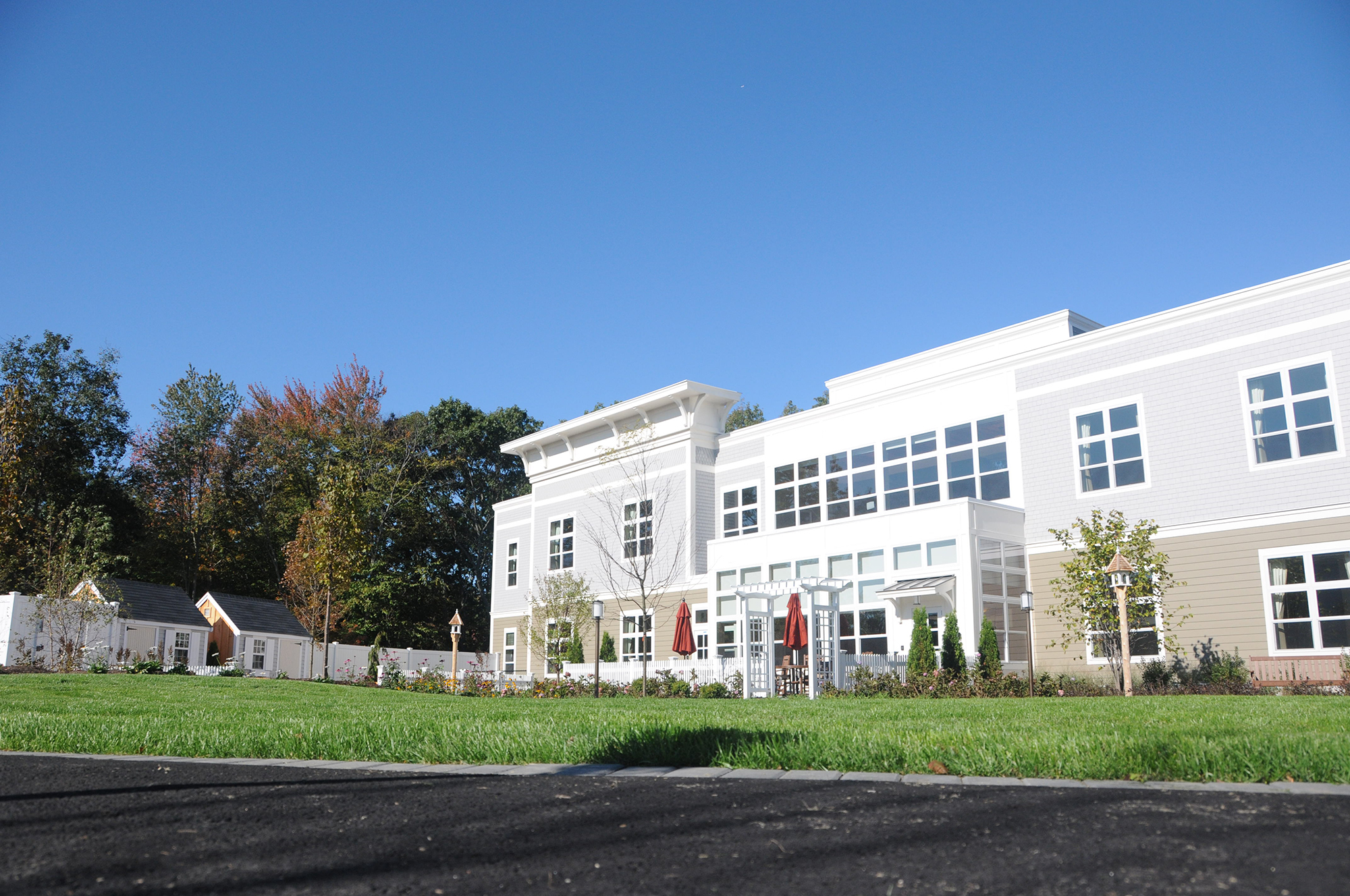 Bridges norwalk courtyard