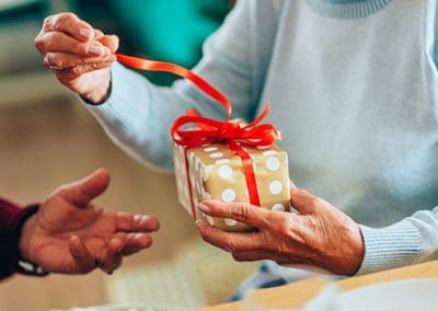 Holiday Gift Ideas for Those with Dementia