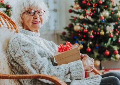 17 Great Gift Ideas for Individuals with Dementia